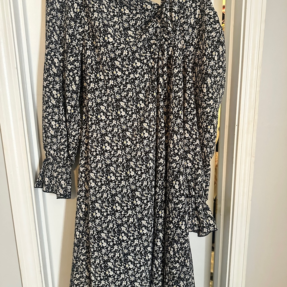 Floral maxi black and white long sleeved dress
